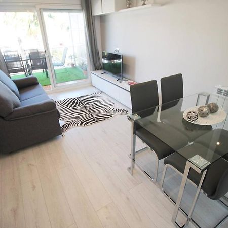 Family Deluxe Apartment Beach Castelldefels Exteriér fotografie